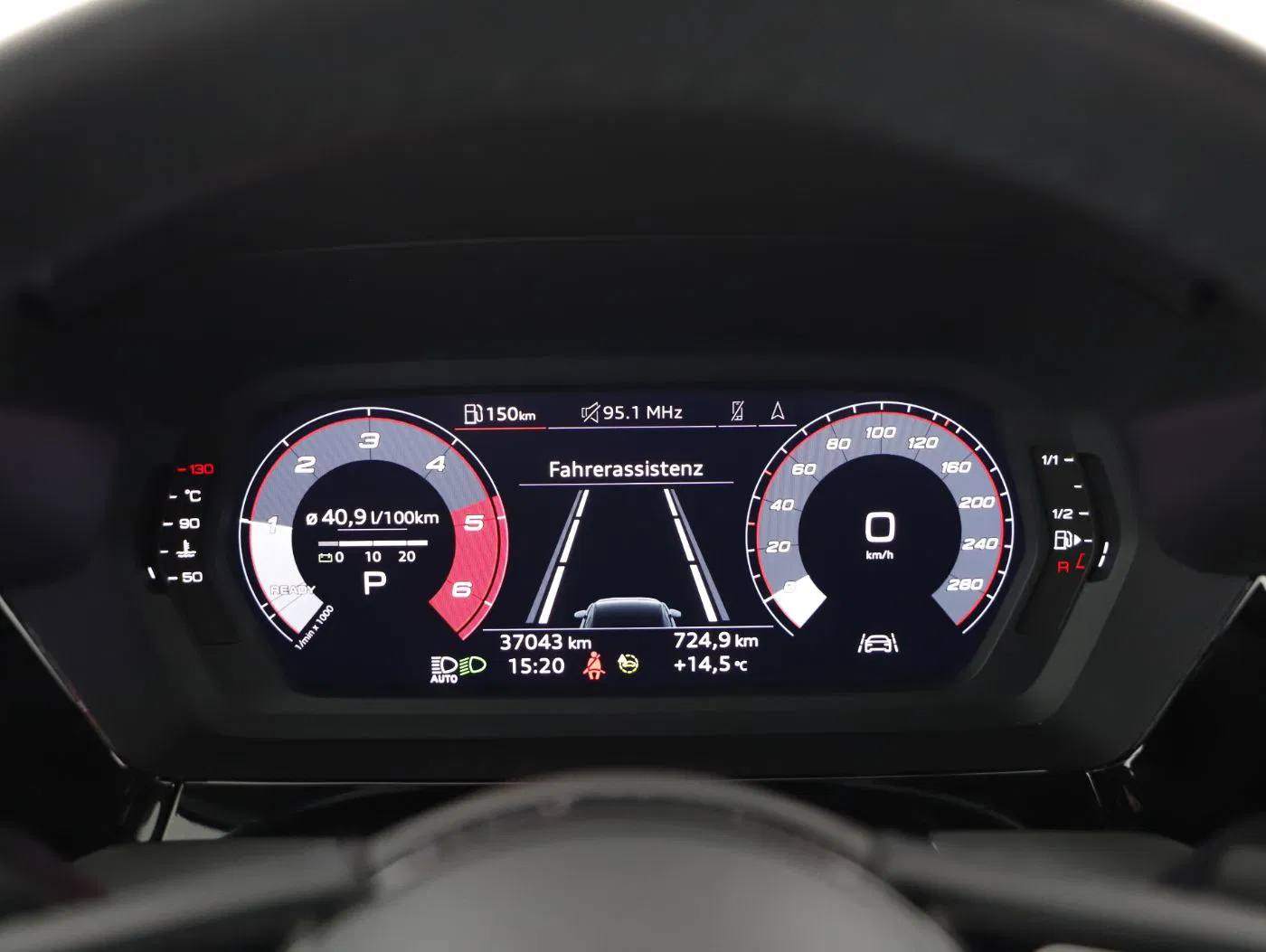 Audi A3 Sportback 35 TDI advanced | Bild 16 von 24
