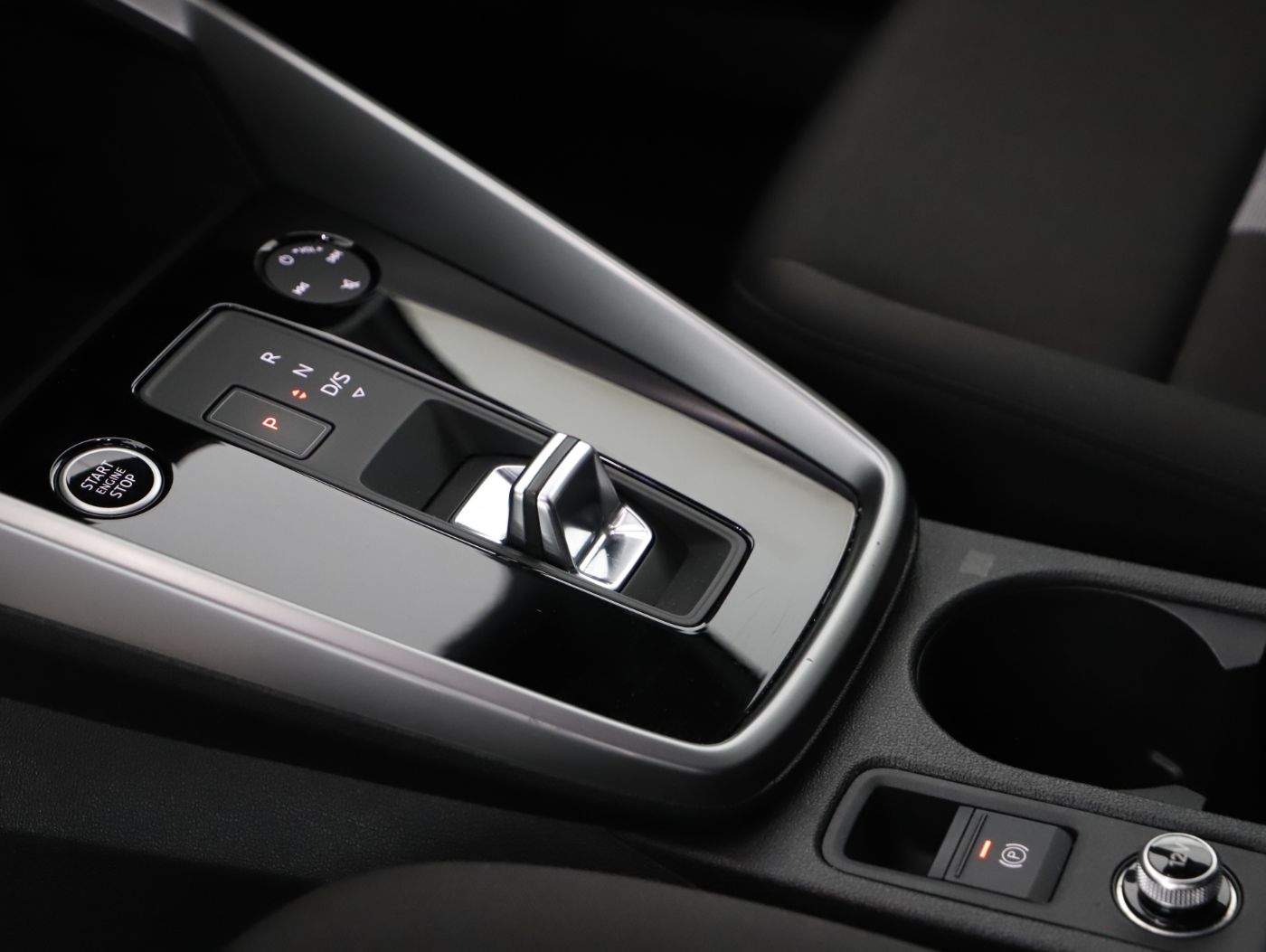 Audi A3 Sportback 35 TDI advanced | Bild 21 von 24