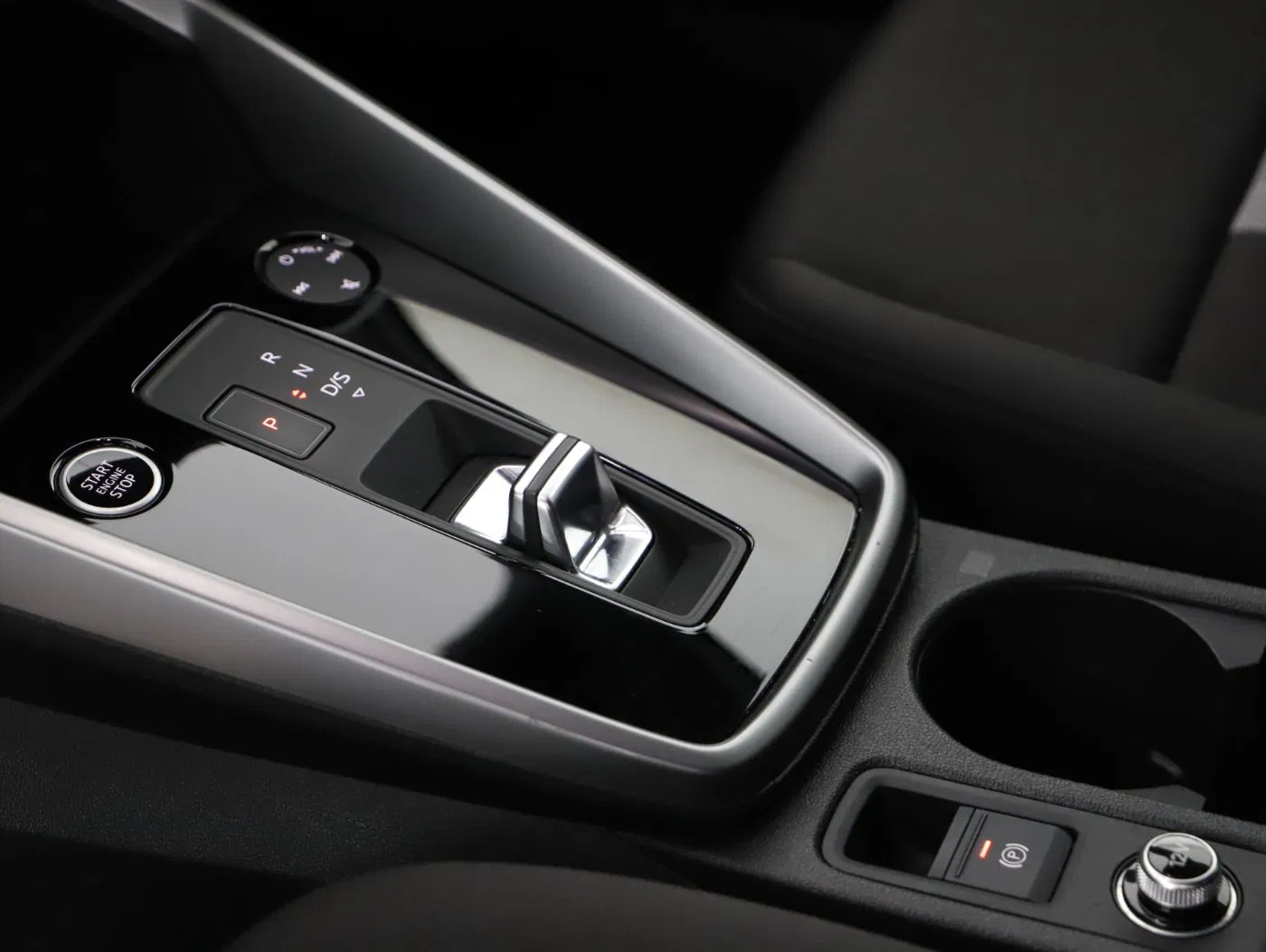 Audi A3 Sportback 35 TDI advanced | Bild 21 von 24