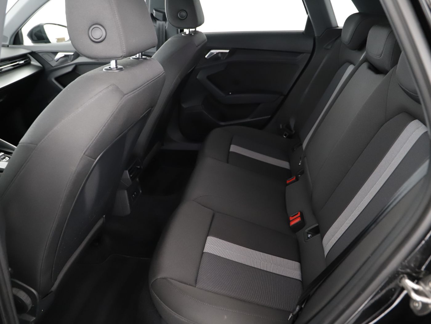 Audi A3 Sportback 35 TDI advanced | Bild 22 von 24
