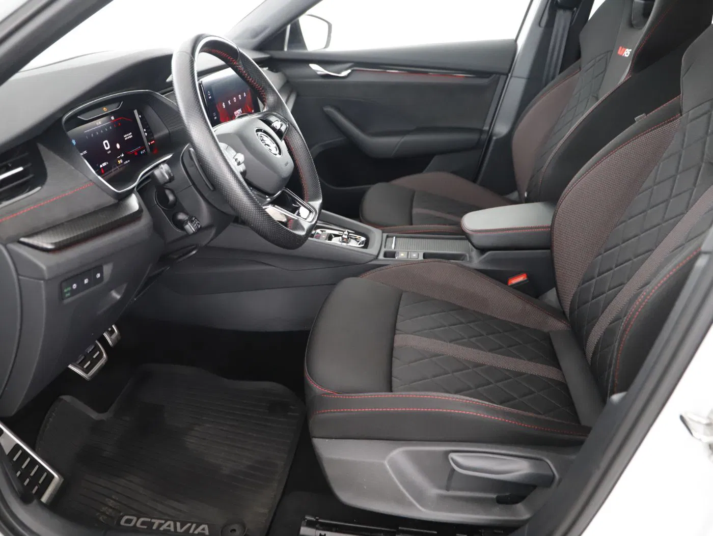 Skoda Octavia Combi RS iV DSG | Bild 11 von 24