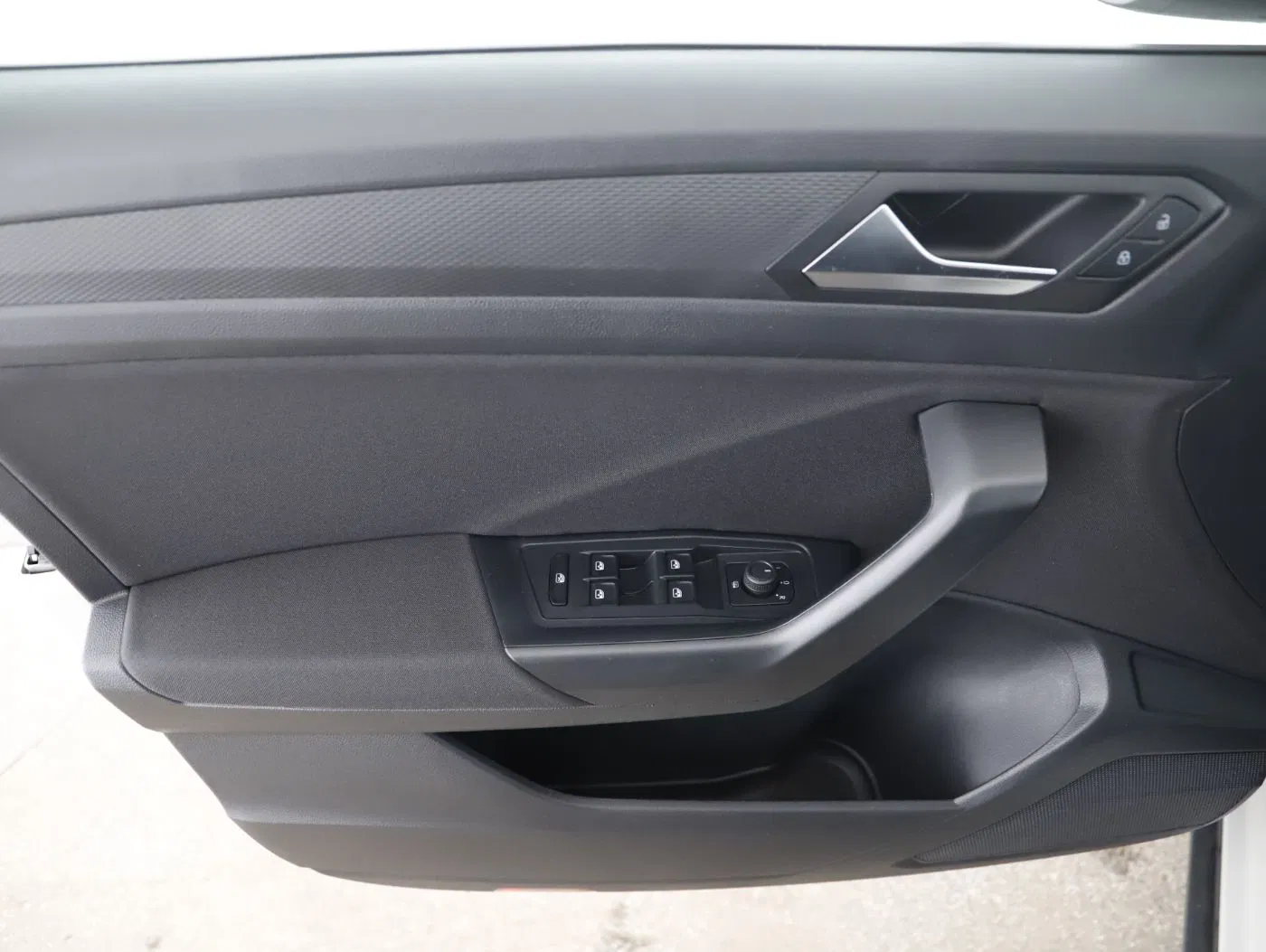 VW T-ROC 2.0 TDI Life | Bild 12 von 27