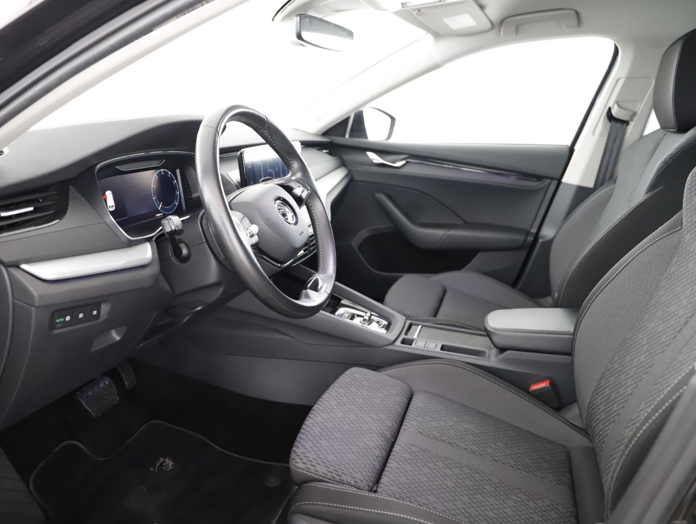 Skoda Octavia Combi 2.0 TDI Ambition | Bild 11 von 24