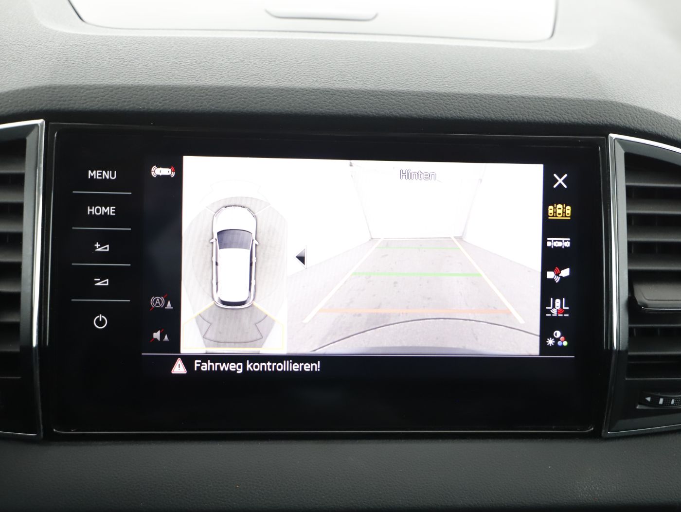 Skoda Karoq 2.0 TDI 4x4 | Bild 19 von 29