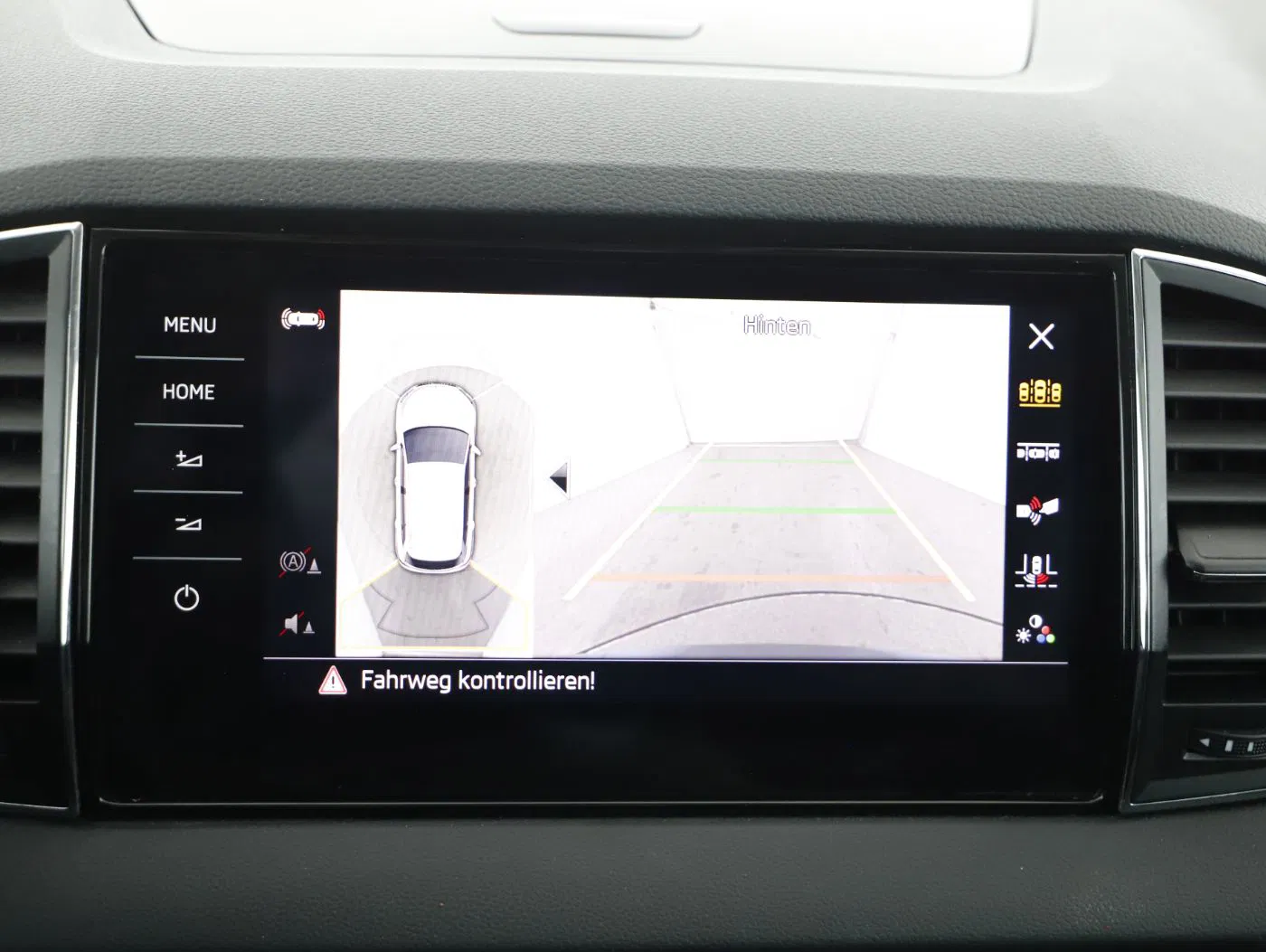 Skoda Karoq 2.0 TDI 4x4 | Bild 19 von 29