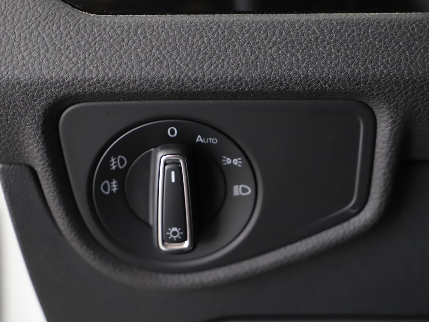 VW Touran 2.0 TDI BMT Highline | Bild 10 von 26