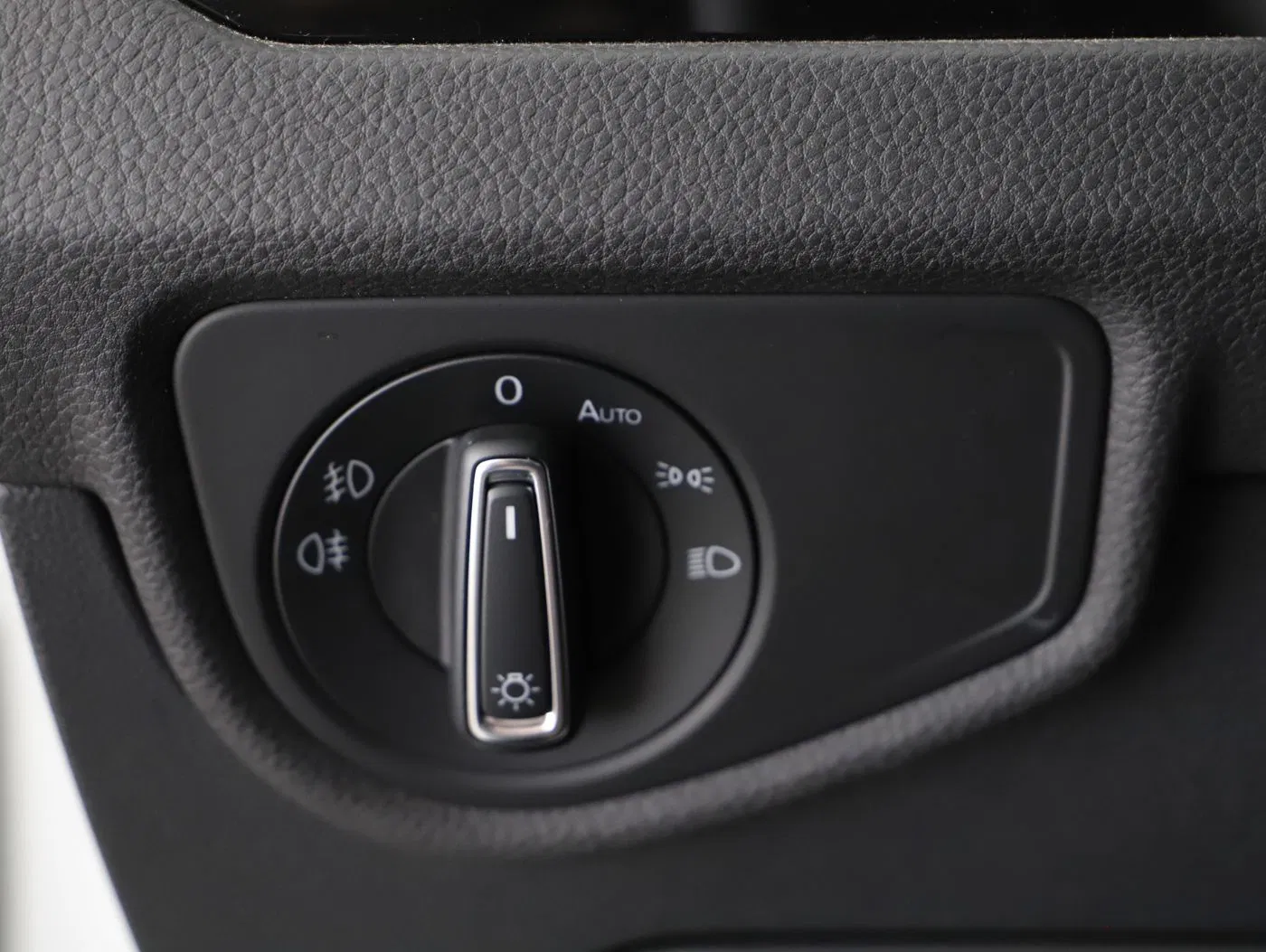 VW Touran 2.0 TDI BMT Highline | Bild 10 von 26