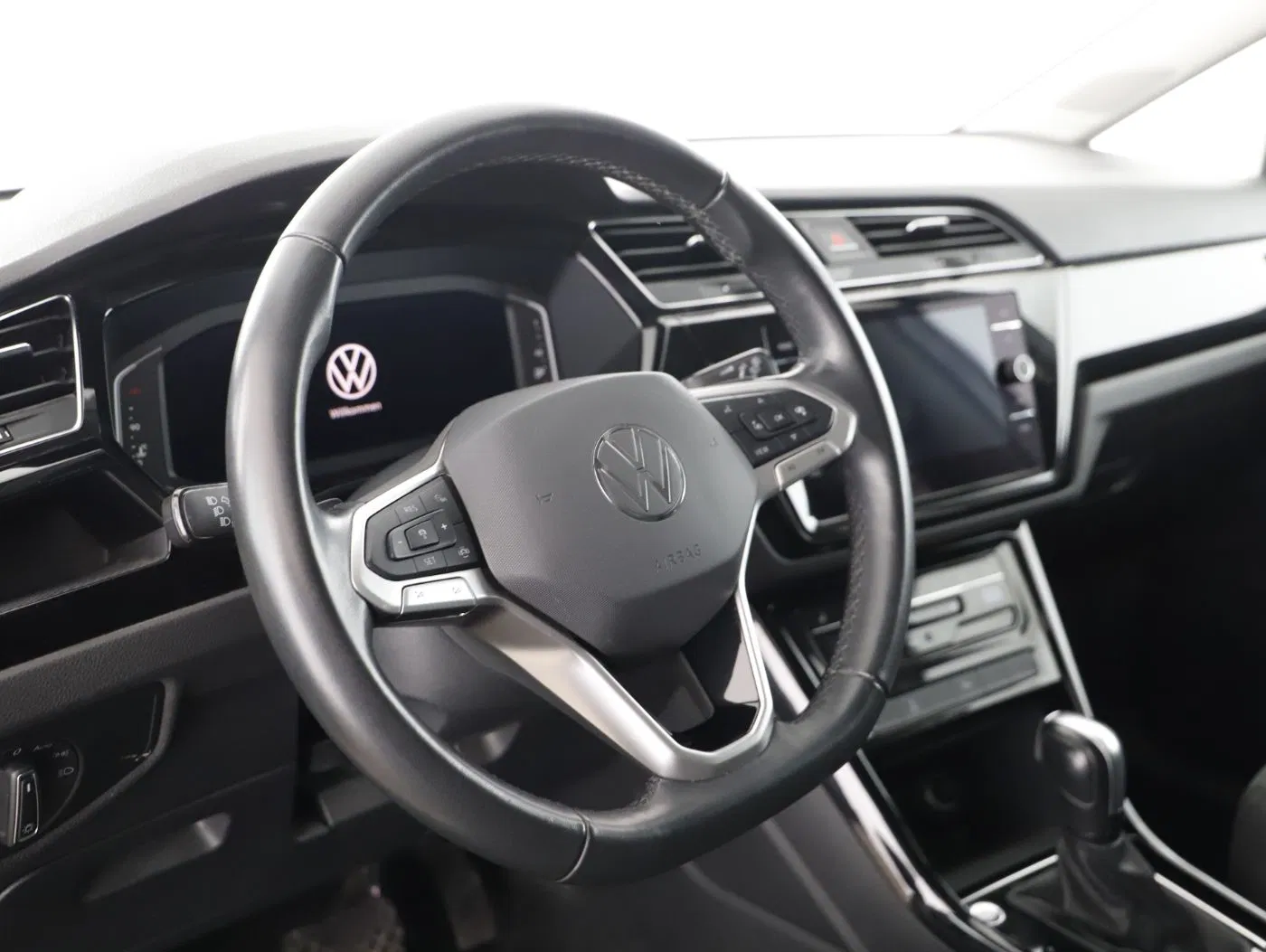 VW Touran 2.0 TDI BMT Highline | Bild 13 von 26