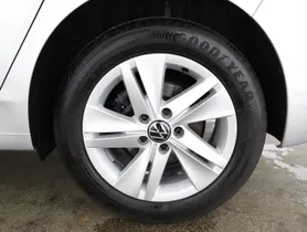 VW Golf VIII 2.0 TDI Life | Thumbnail 7 von 24