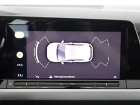 VW Golf VIII 2.0 TDI Life | Thumbnail 20 von 24