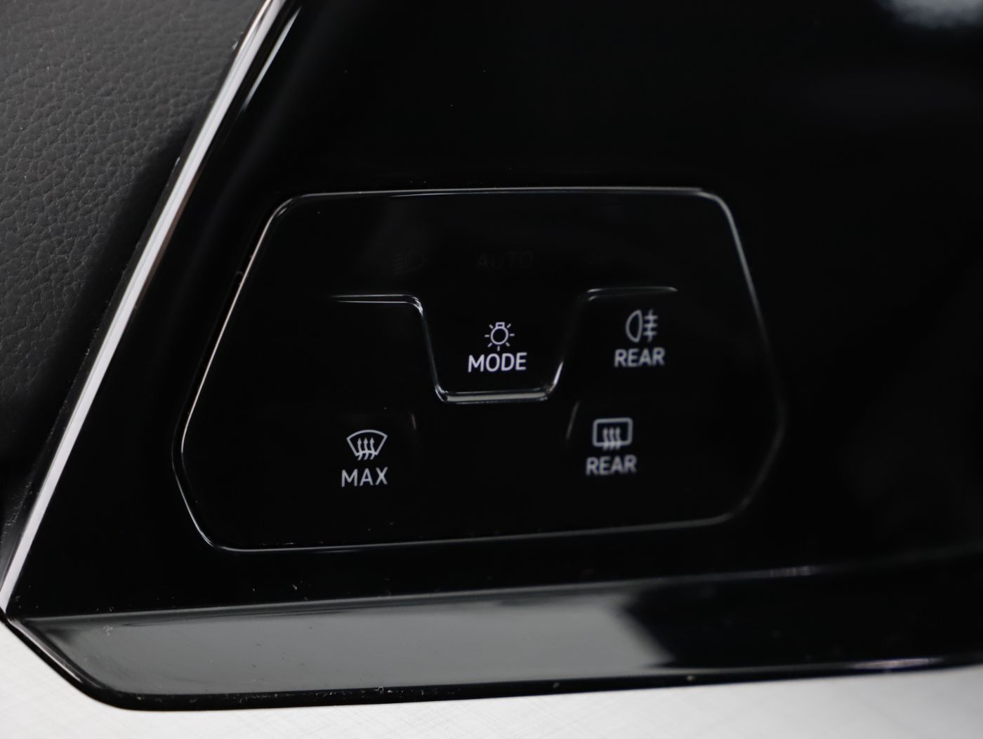 VW Golf VIII 2.0 TDI Life | Bild 10 von 24
