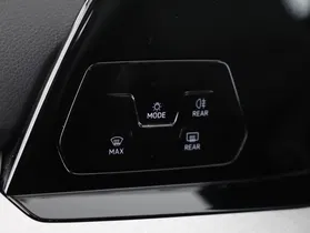 VW Golf VIII 2.0 TDI Life | Thumbnail 13 von 27