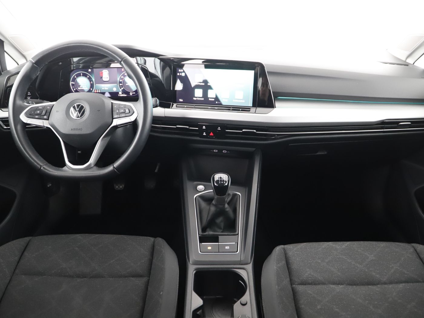 VW Golf VIII 2.0 TDI Life | Bild 14 von 27