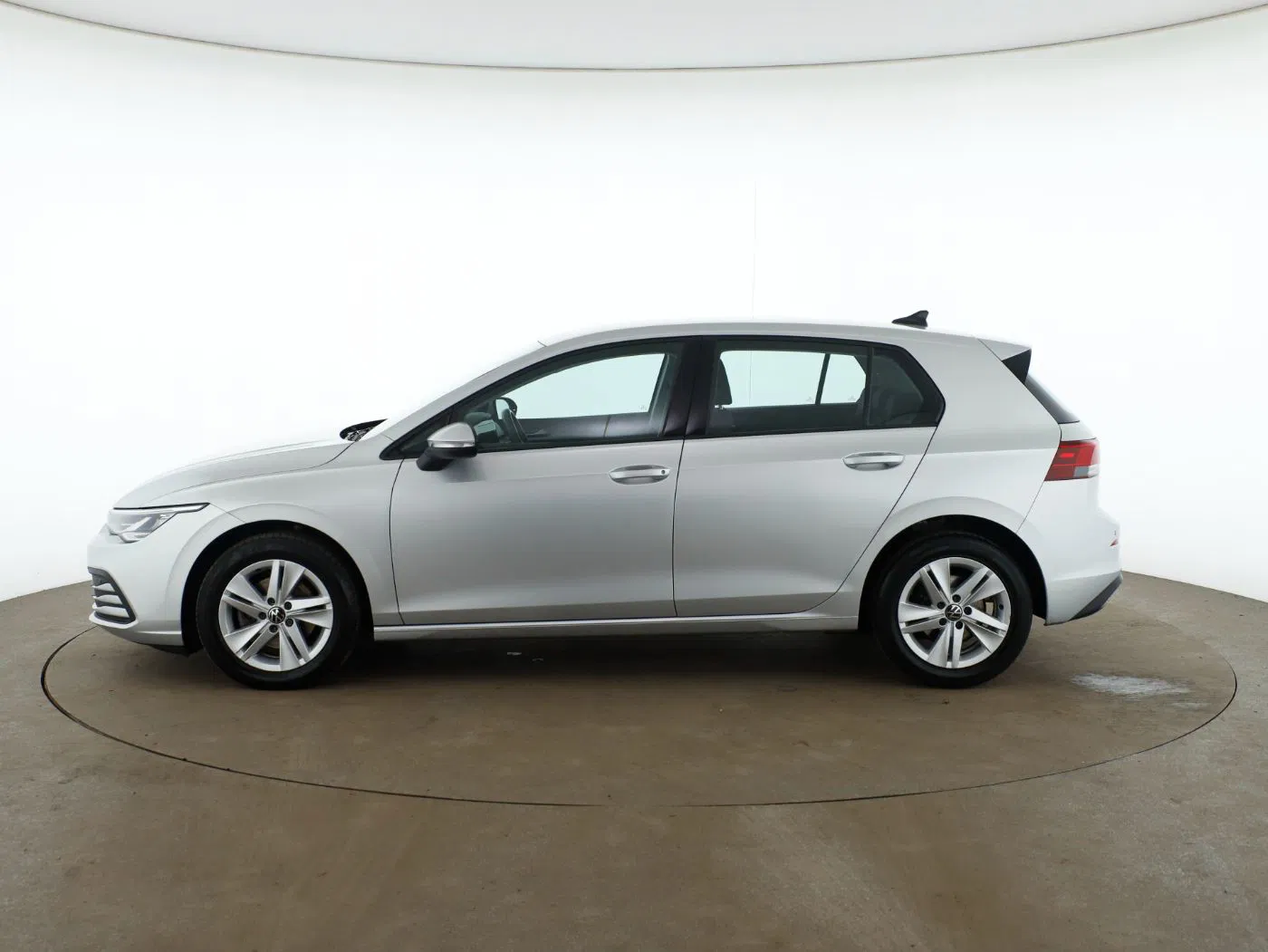 VW Golf VIII 2.0 TDI Life | Bild 10 von 27