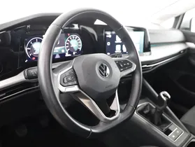 VW Golf VIII 2.0 TDI Life | Thumbnail 18 von 27