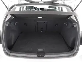 VW Golf VIII 2.0 TDI Life | Thumbnail 27 von 27