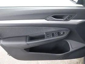 VW Golf Var 2.0 TDI DSG | Thumbnail 7 von 23