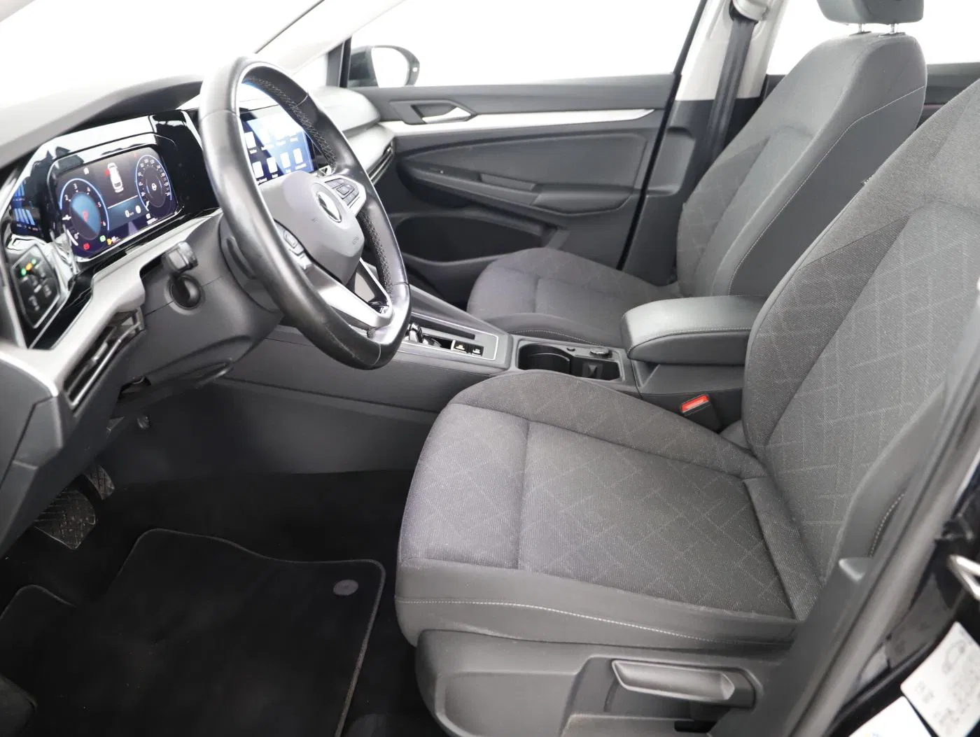 VW Golf Var 2.0 TDI DSG | Bild 10 von 23