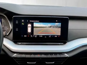 Skoda Octavia Combi 2.0 TDI Ambition | Thumbnail 8 von 21