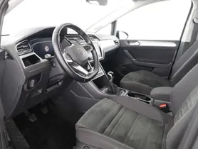 VW Touran 2.0 TDI | Thumbnail 11 von 23