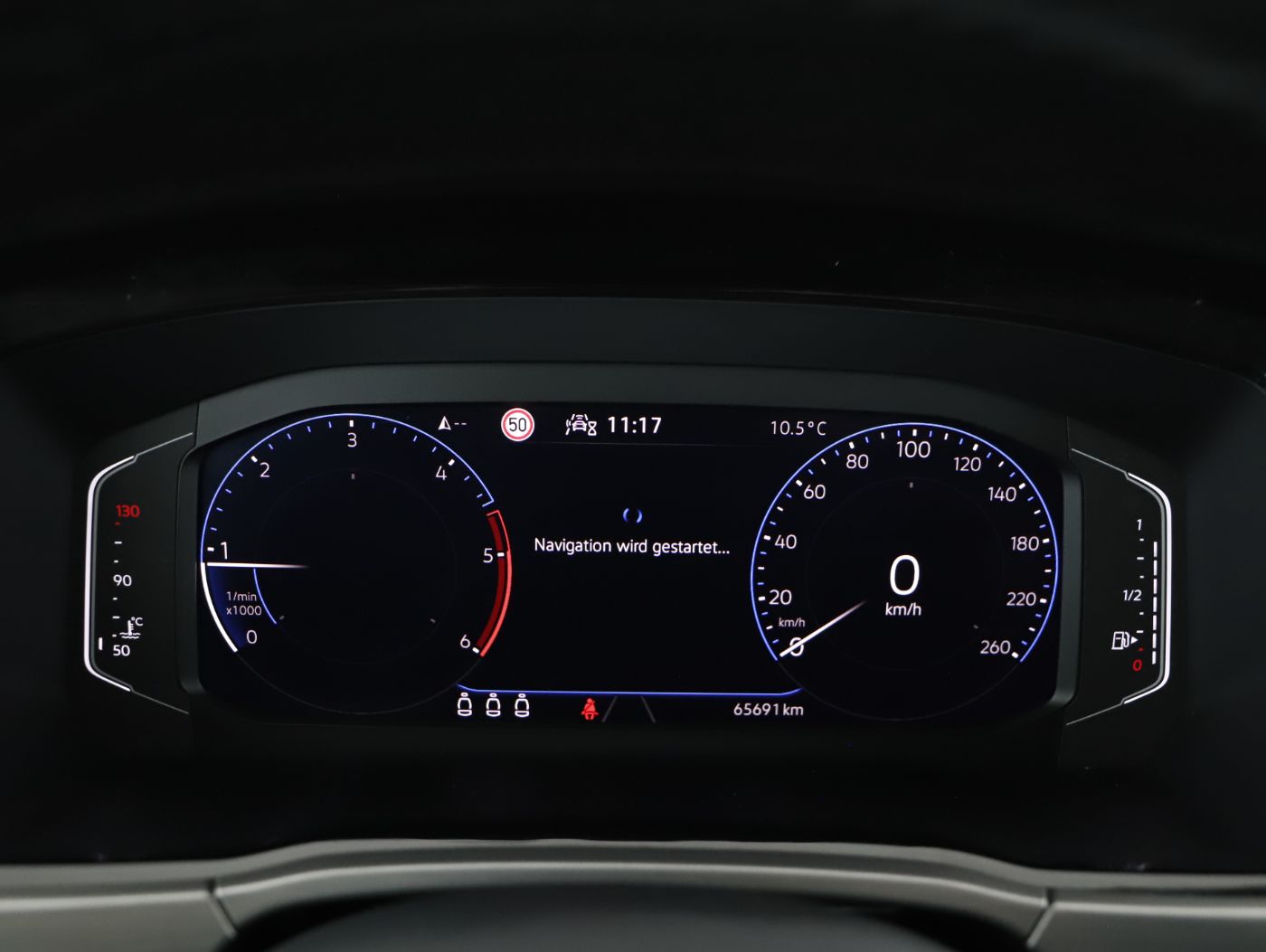 VW Touran 2.0 TDI | Bild 14 von 23
