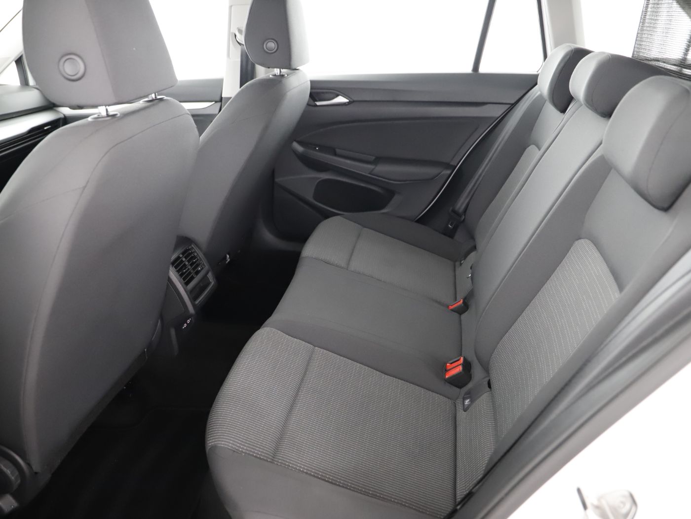 VW Golf VIII Variant 2.0TDI | Bild 22 von 23