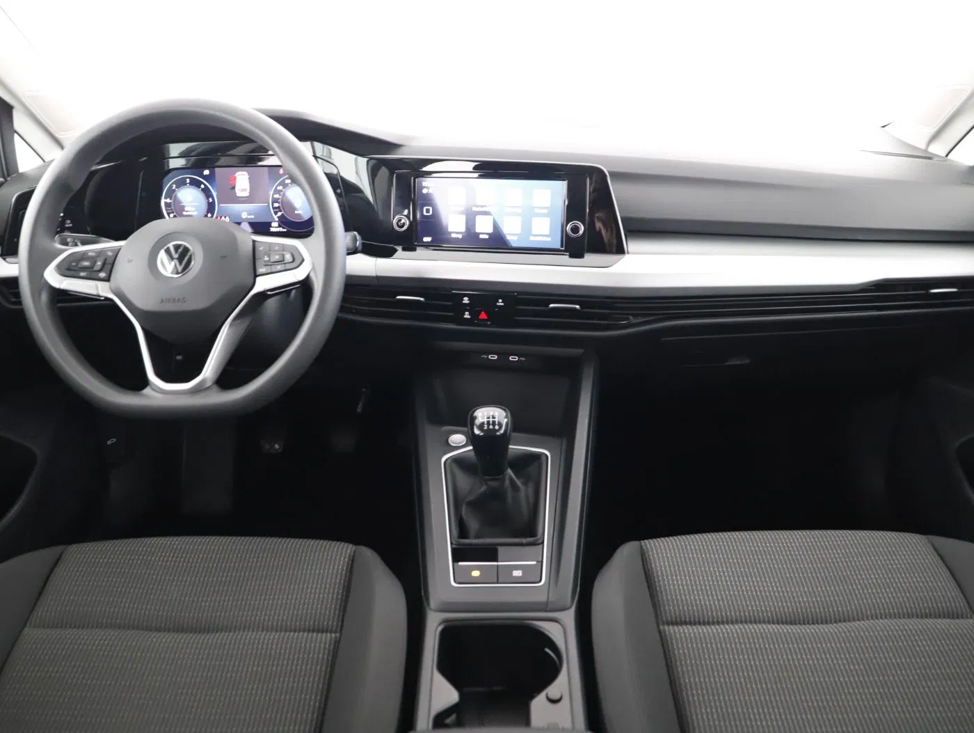 VW Golf VIII Variant 2.0TDI | Bild 13 von 23