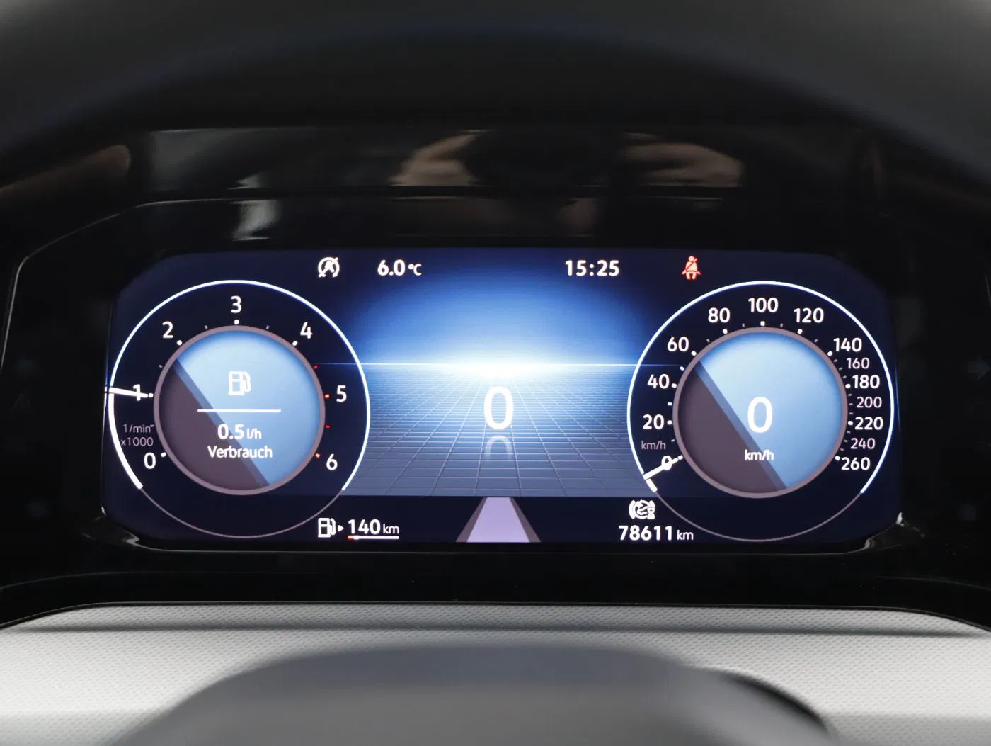 VW Golf VIII Variant 2.0TDI | Bild 14 von 23