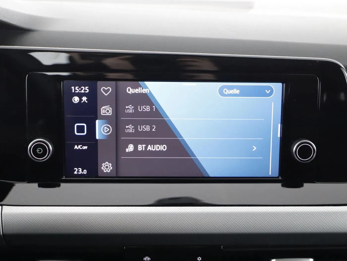 VW Golf VIII Variant 2.0TDI | Bild 18 von 23