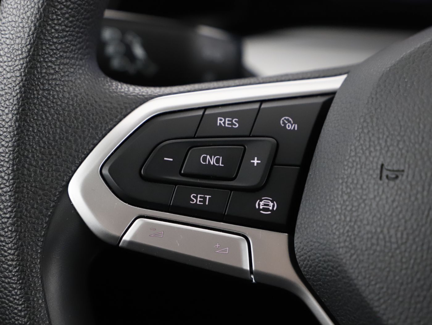 VW Golf VIII Variant 2.0TDI | Bild 15 von 23