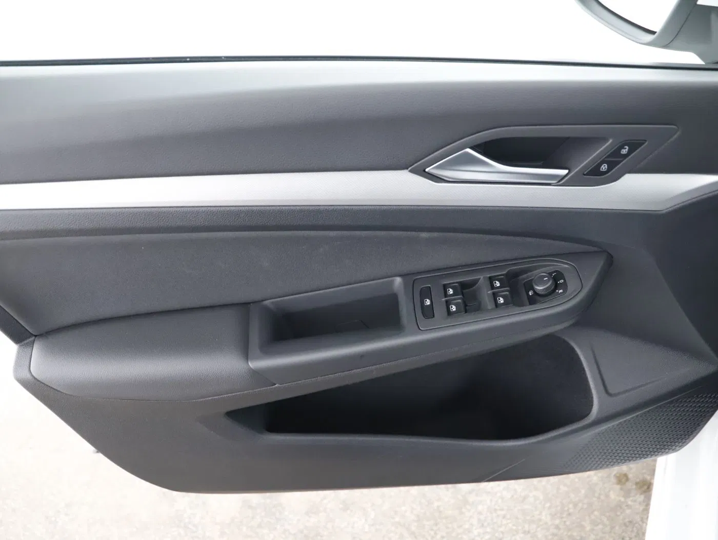 VW Golf VIII Variant 2.0TDI | Bild 8 von 23