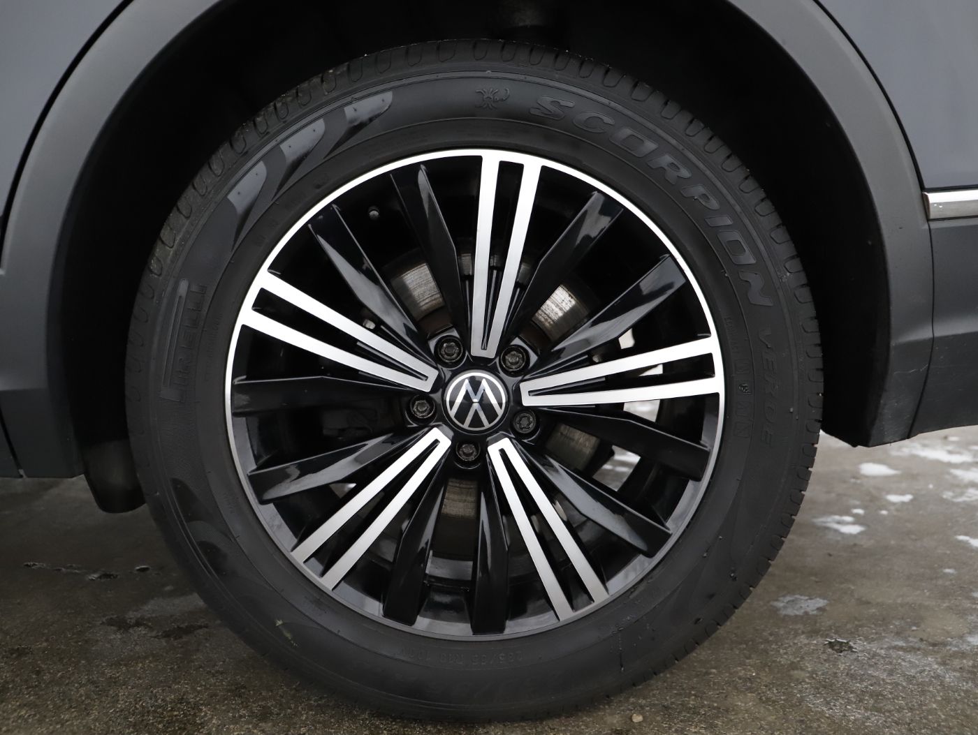 VW Tiguan 2.0 TDI Elegance | Bild 7 von 27