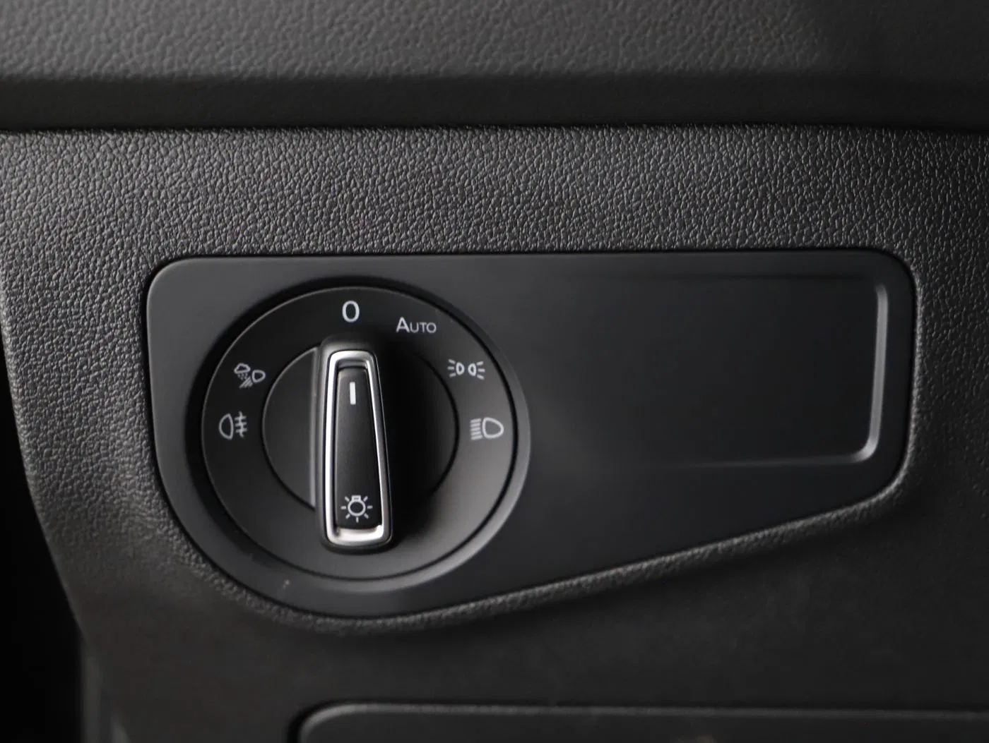 VW Tiguan 2.0 TDI Elegance | Bild 9 von 26