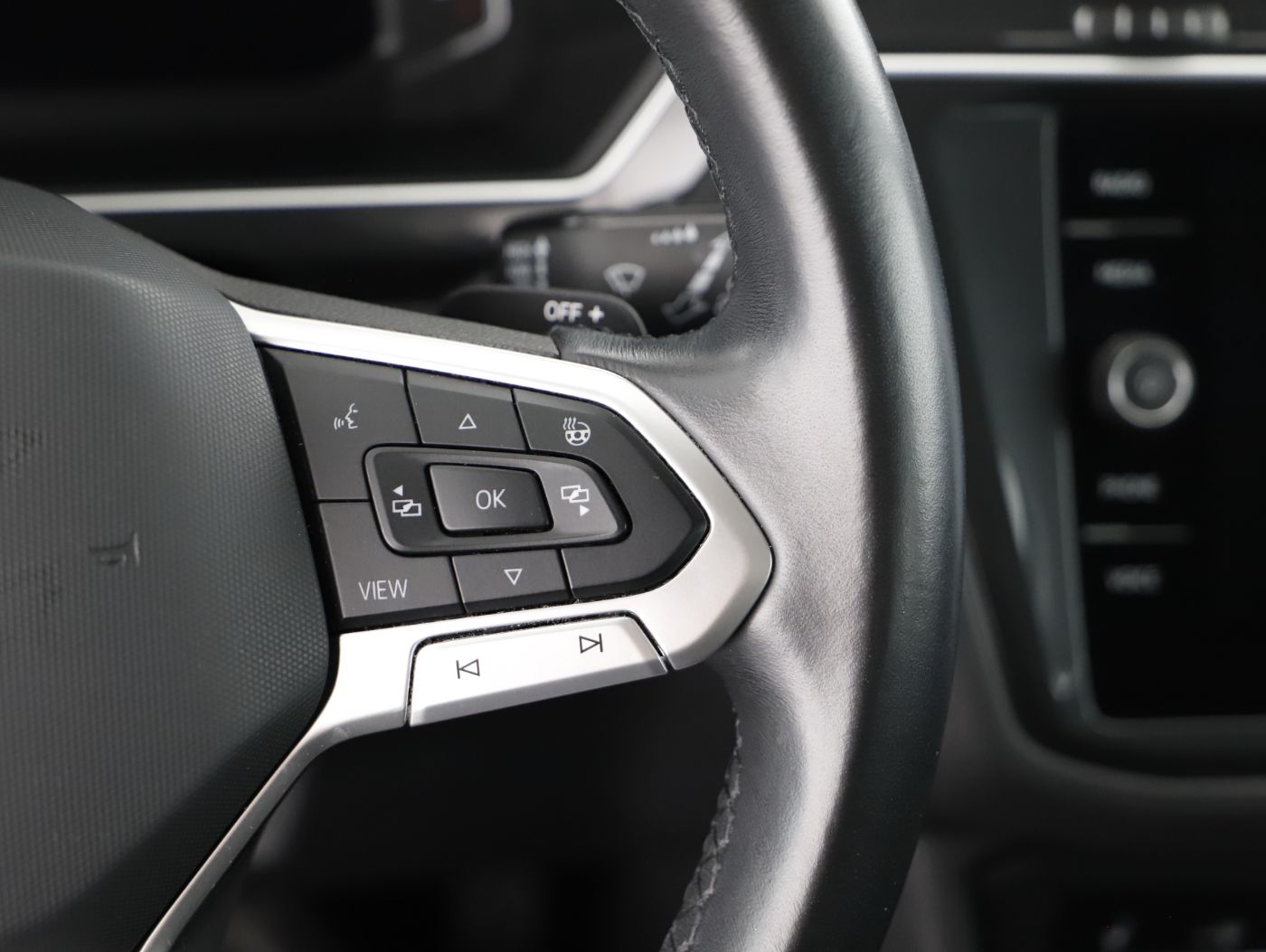 VW Tiguan 2.0 TDI Elegance | Bild 15 von 26