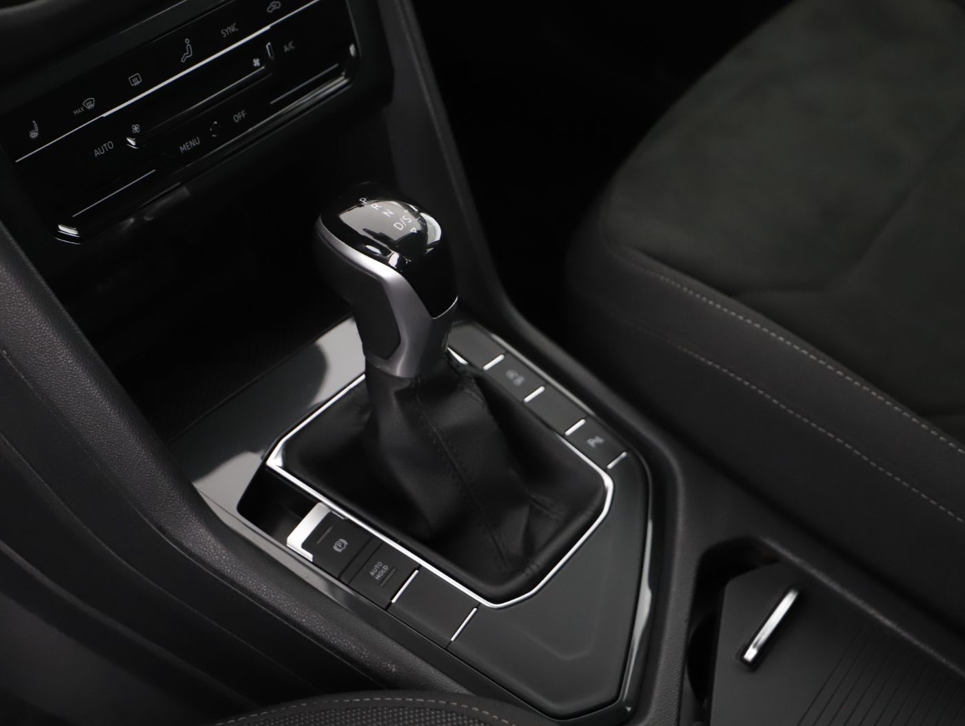 VW Tiguan 2.0 TDI Elegance | Bild 20 von 26