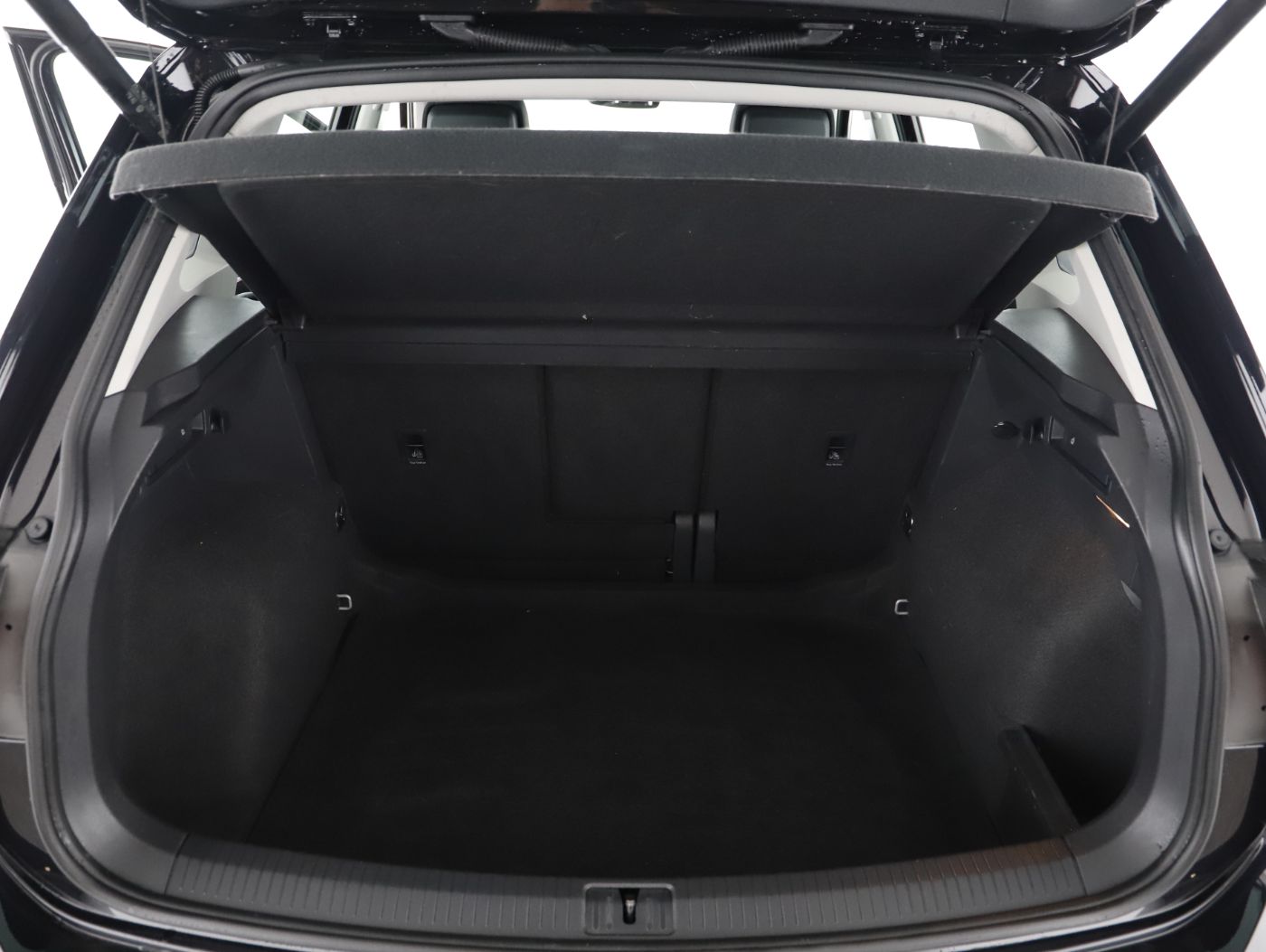 VW Tiguan 2.0 TDI Elegance | Bild 22 von 26