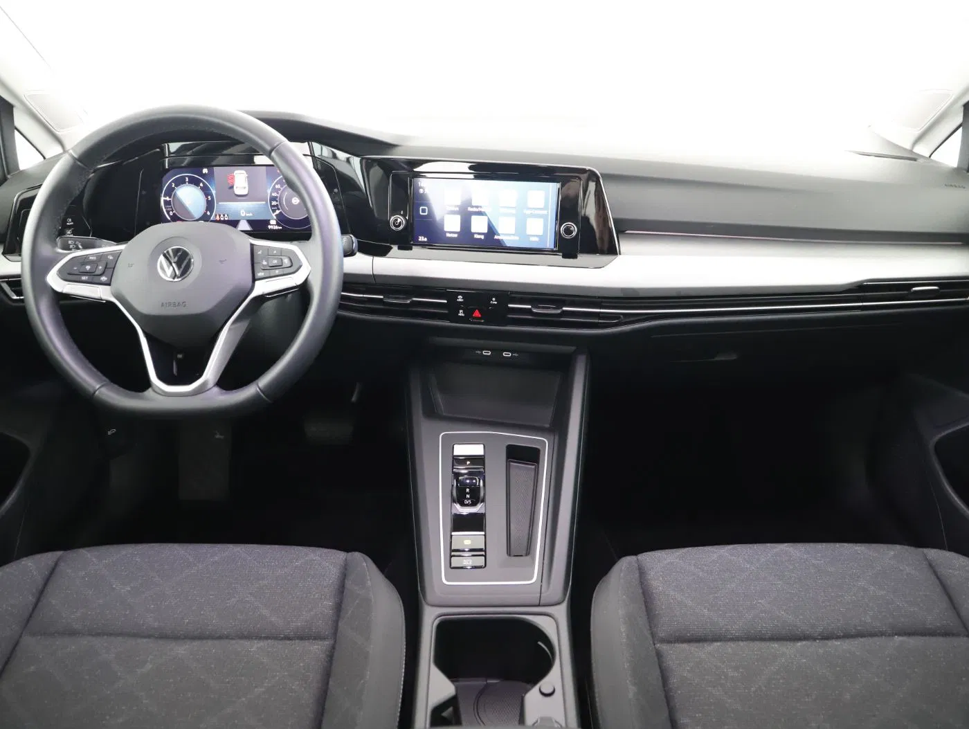 VW Golf VIII 2.0 TDI | Bild 11 von 23