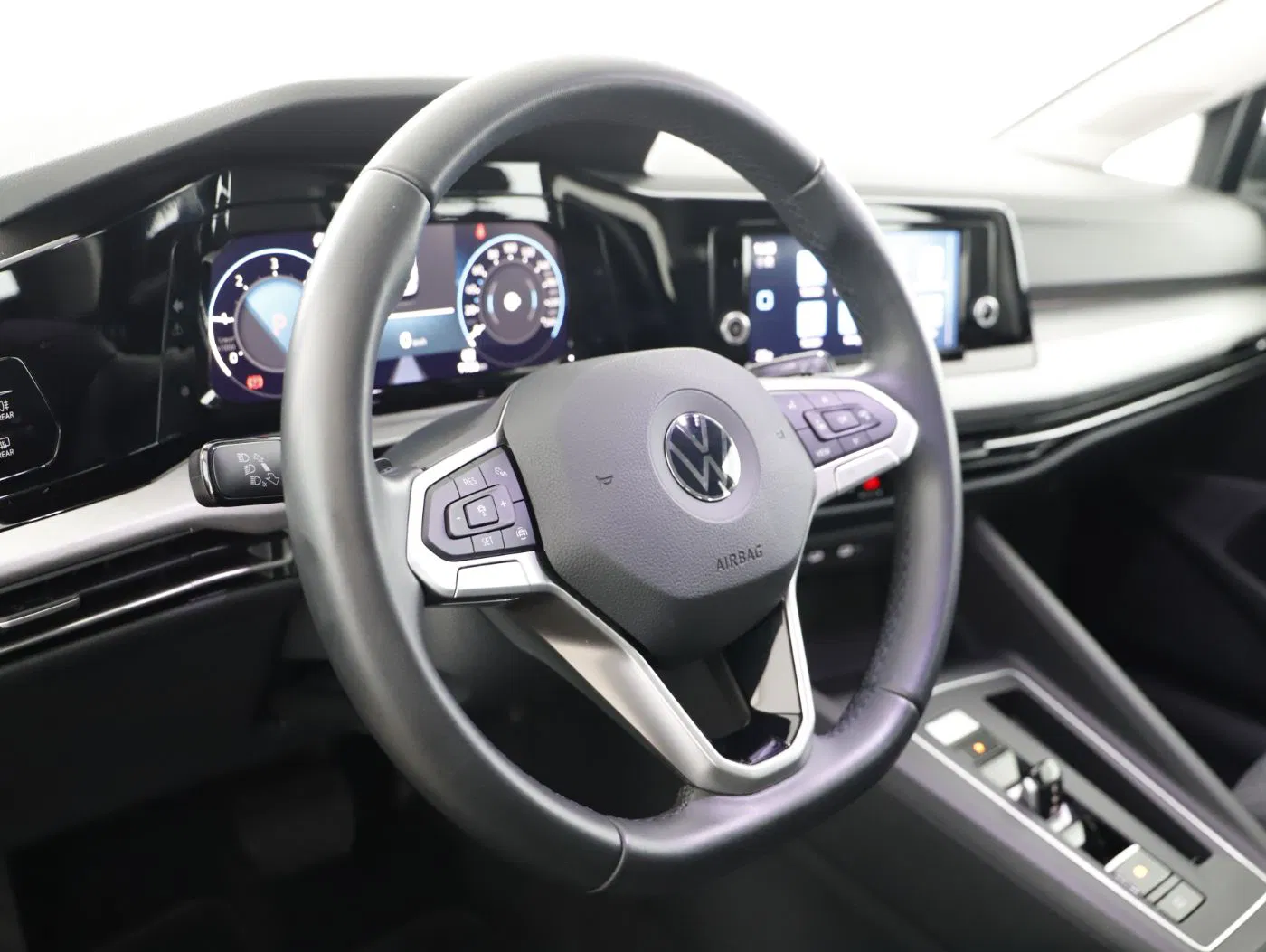 VW Golf VIII 2.0 TDI | Bild 12 von 23