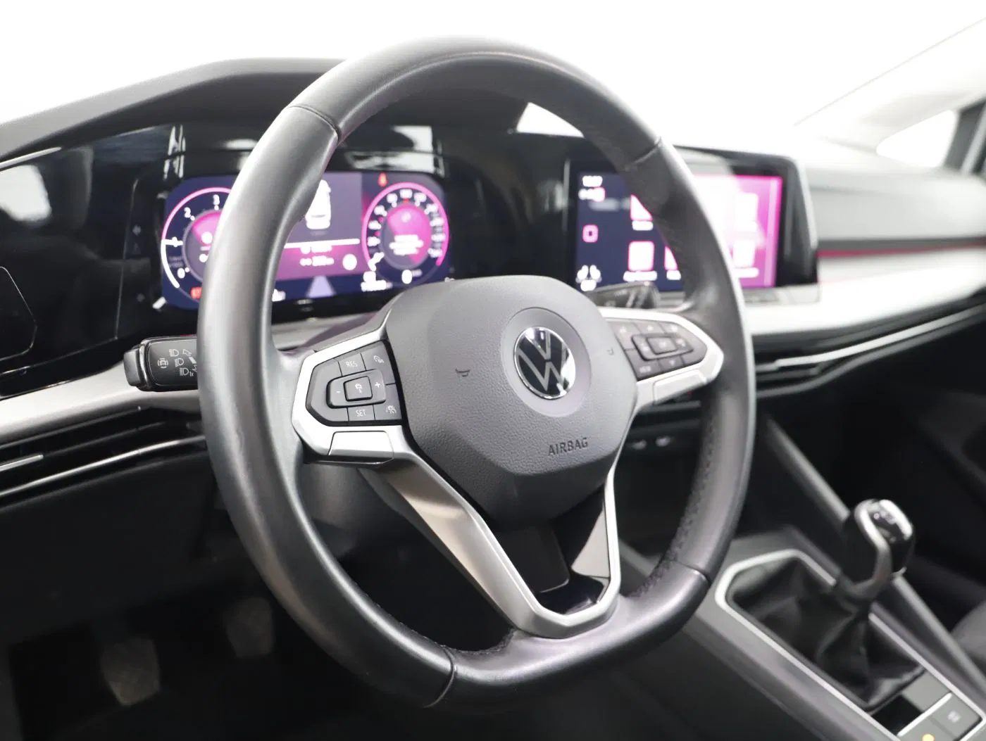 VW Golf VIII Variant 2.0 TDI Life | Bild 12 von 23