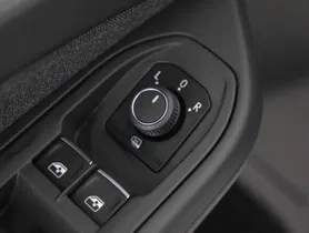 VW Golf VIII Variant 2.0 TDI Life | Thumbnail 8 von 23
