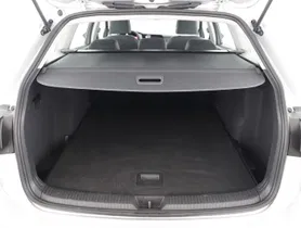 VW Golf VIII Variant 2.0 TDI Life | Thumbnail 22 von 23