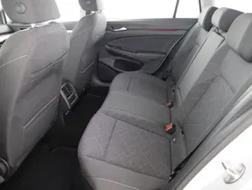 VW Golf VIII Variant 2.0 TDI Life | Thumbnail 21 von 23