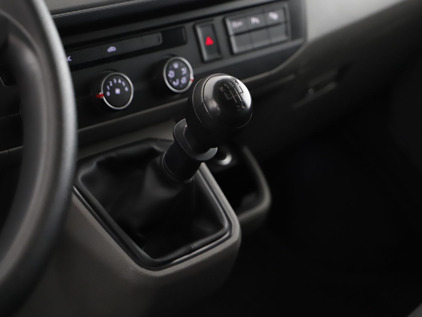 VW T6.1 Transporter 2.0 TDI | Bild 18 von 22