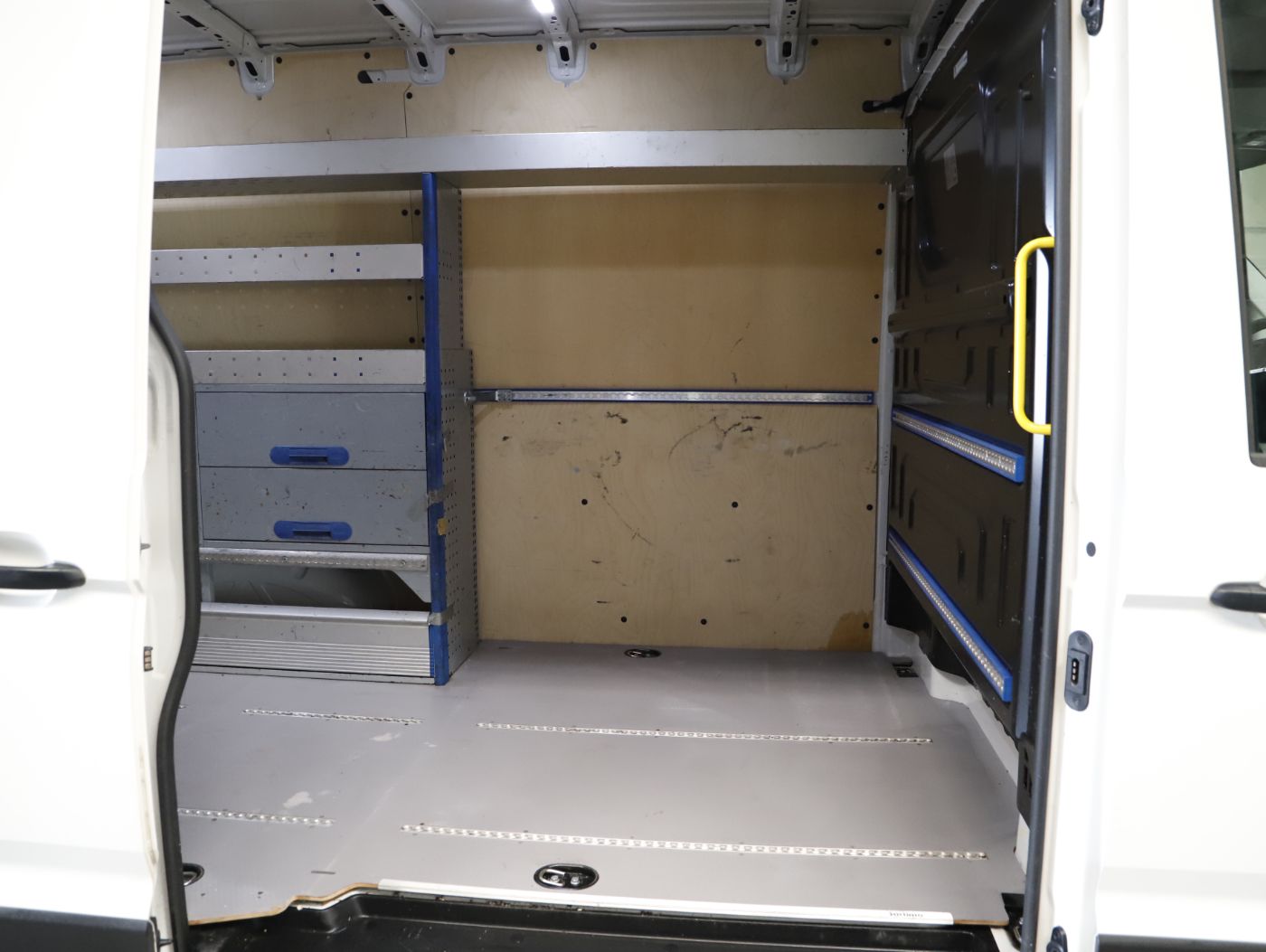 VW Crafter 35 2.0 TDI Kasten L2H2 | Bild 23 von 27