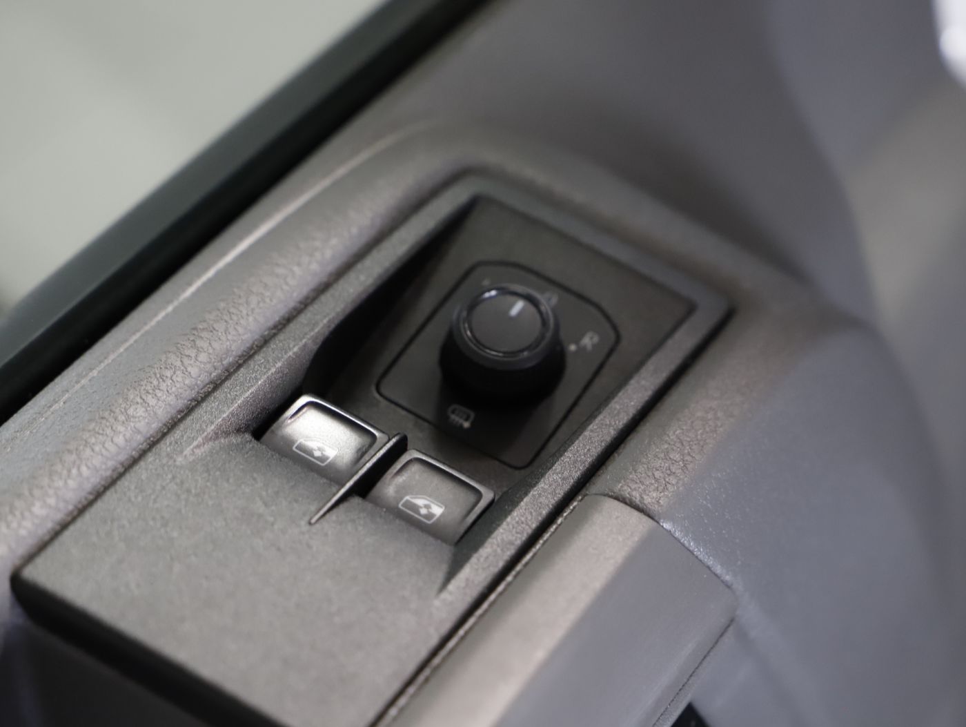 VW Crafter 35 2.0 TDI Kasten L2H2 | Bild 8 von 27