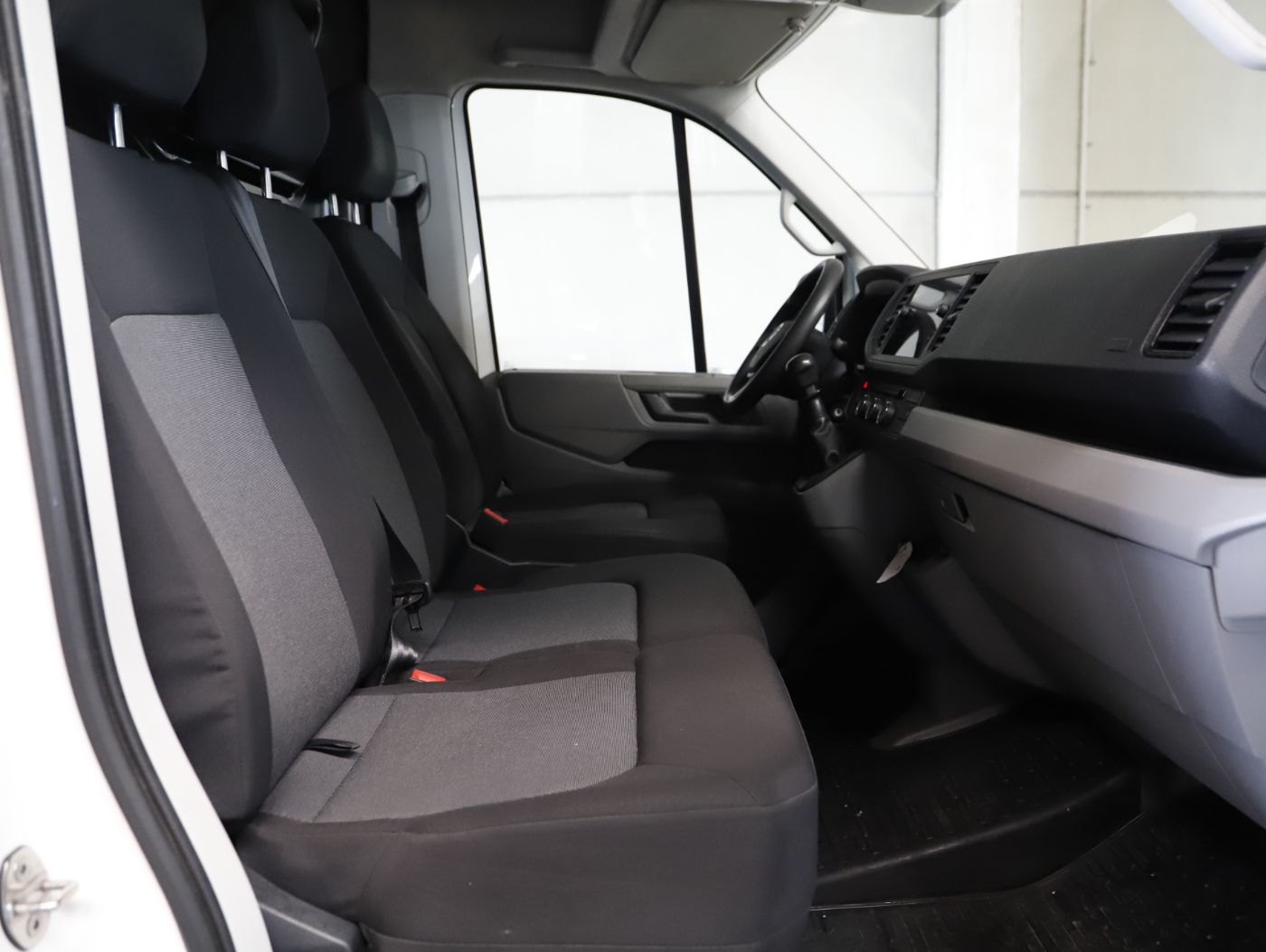 VW Crafter 35 2.0 TDI Kasten L2H2 | Bild 26 von 27