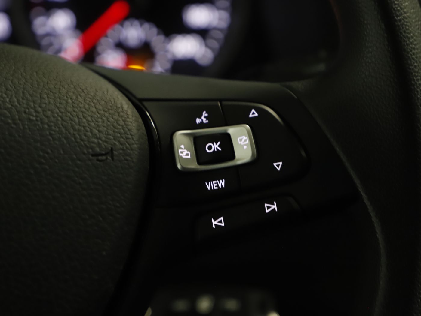 VW Crafter 35 2.0 TDI Kasten L2H2 | Bild 15 von 27
