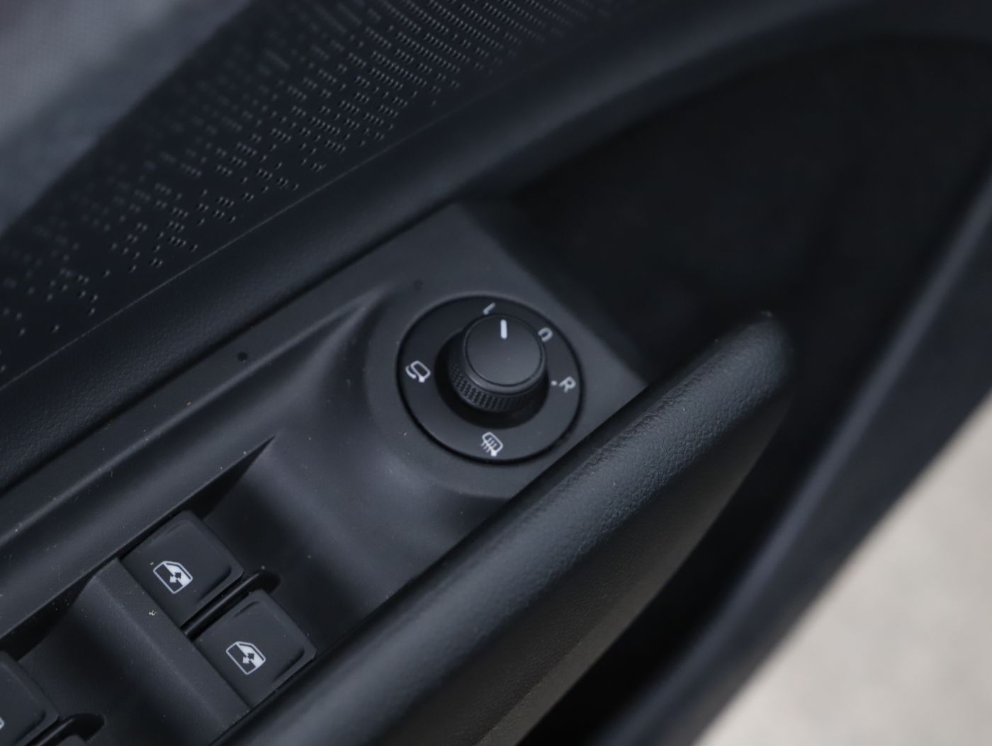 Skoda Enyaq iV 80 Loft | Bild 9 von 24