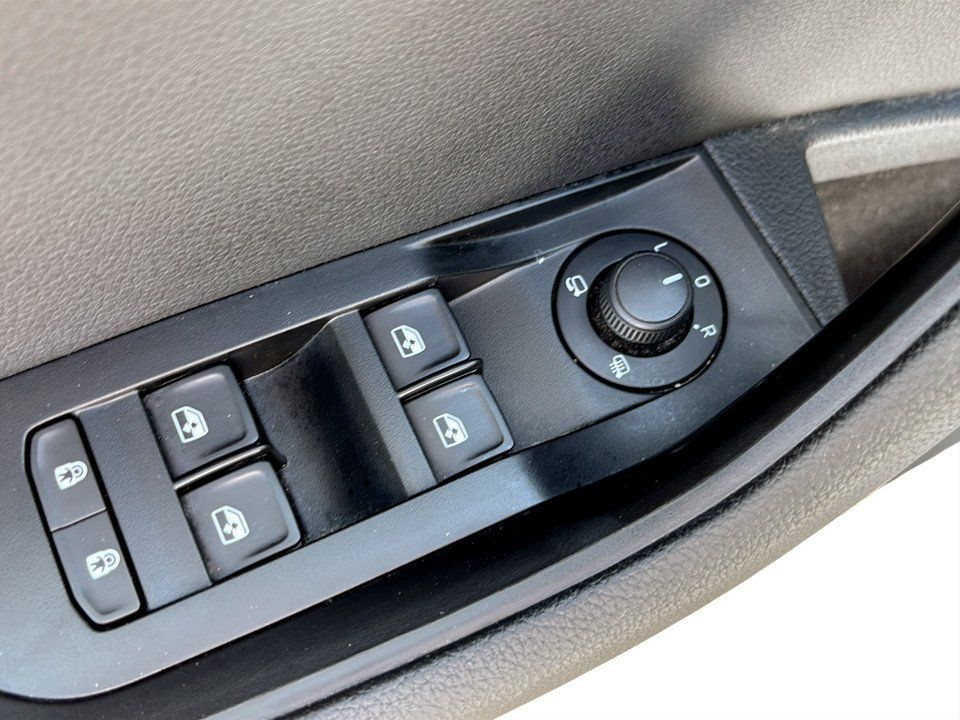 Skoda Superb Combi 1.5 TSI | Bild 8 von 25