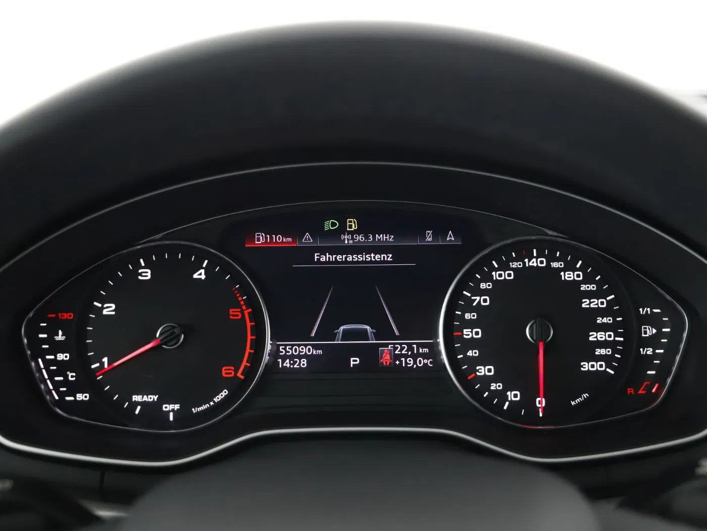 Audi A4 Avant 35 TDI Aut. | Bild 14 von 28